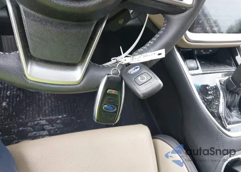 2020 Subaru Outback Limited из США, поврежденный, VIN 4S4BTANC1L3153316